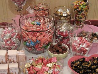 Confetti e bomboniere o anche candy bar? Arriva il paradiso dei golosi